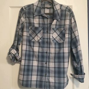 3/4 button up Carhartt, flannel pattern